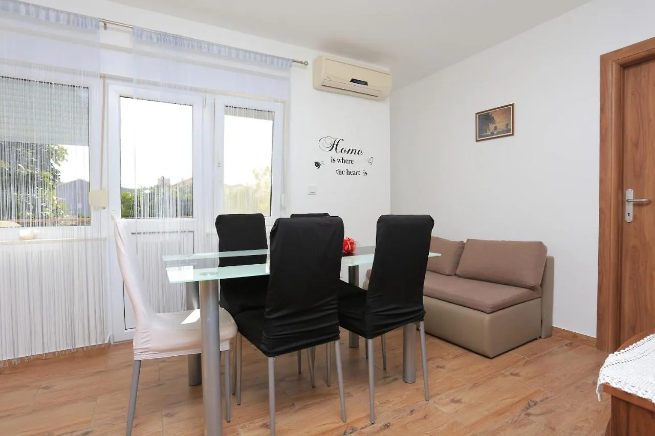Apartments With A Parking Space Trogir - 18116 Croatia